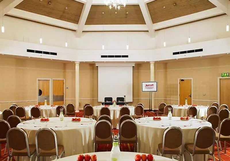 Delta Hotels By Marriott Peterborough