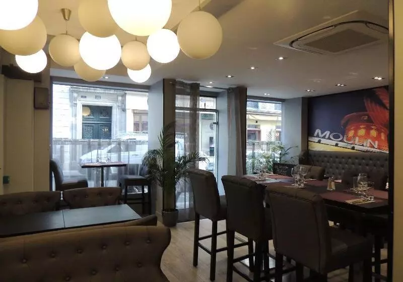 ホテル Eden Opera