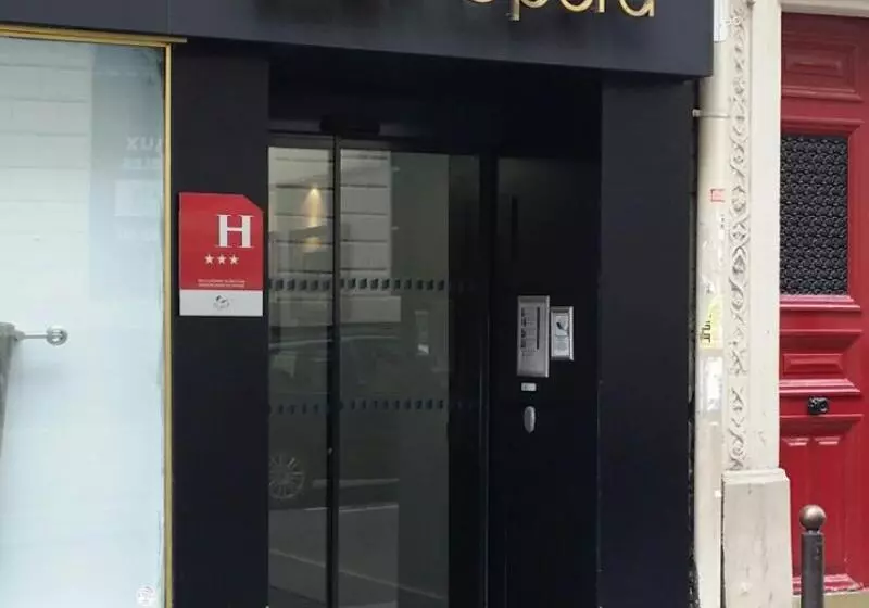 ホテル Eden Opera