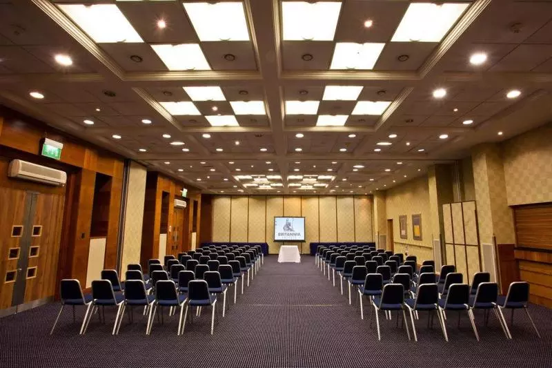 Europa Gatwick Hotel & Spa