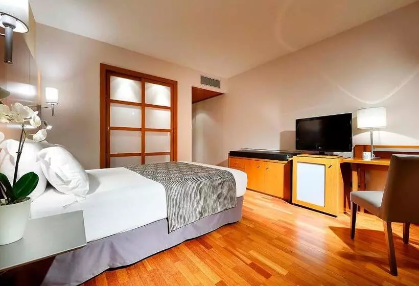 Otel Eurostars Lisboa Parque