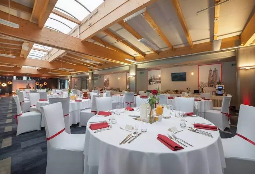 בית מלון כפרי Express Kraków