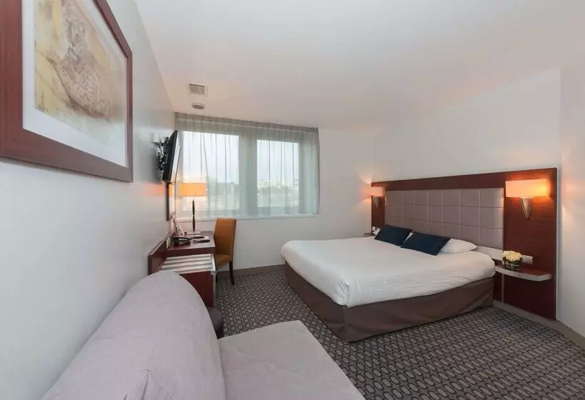 Hotel Kyriad Limoges Centre Gare   Atrium