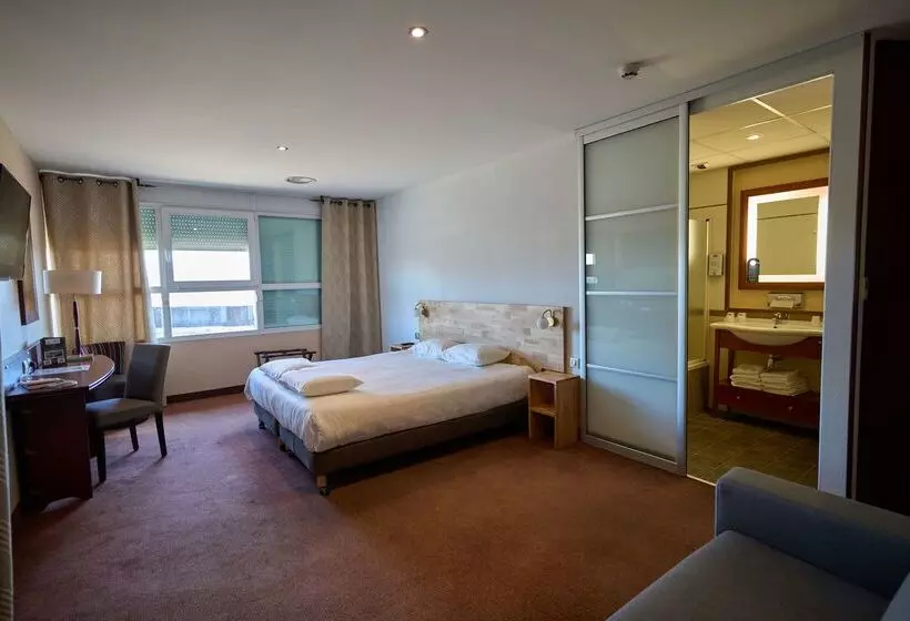 Hotel Kyriad Limoges Centre Gare   Atrium