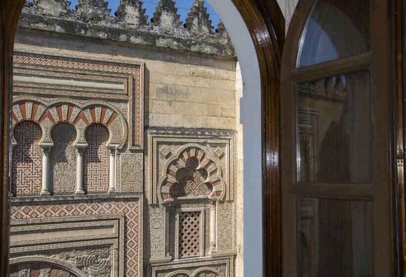 هتل Casa Museo De La Mezquita