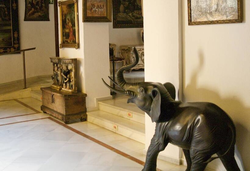 هتل Casa Museo De La Mezquita