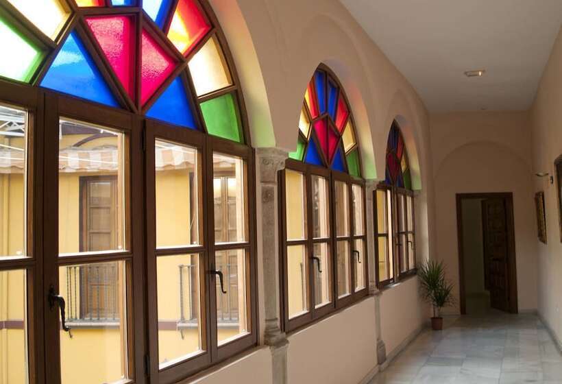 هتل Casa Museo De La Mezquita