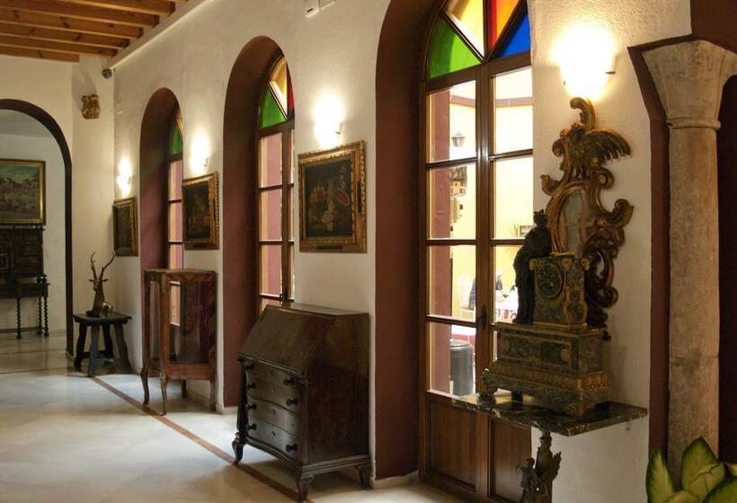 هتل Casa Museo De La Mezquita