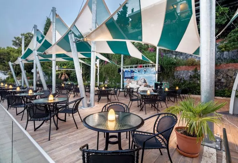 ホテル Pine Bay Holiday Resort