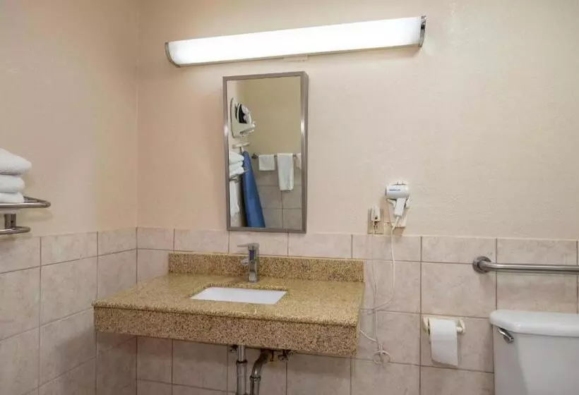 בית מלון כפרי Red Roof Inn Muscle Shoals