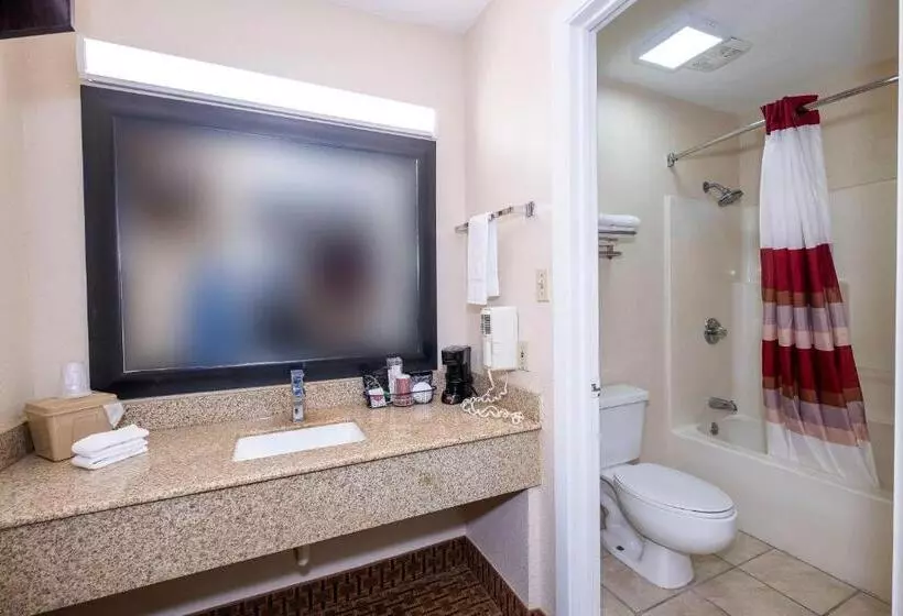 בית מלון כפרי Red Roof Inn Muscle Shoals