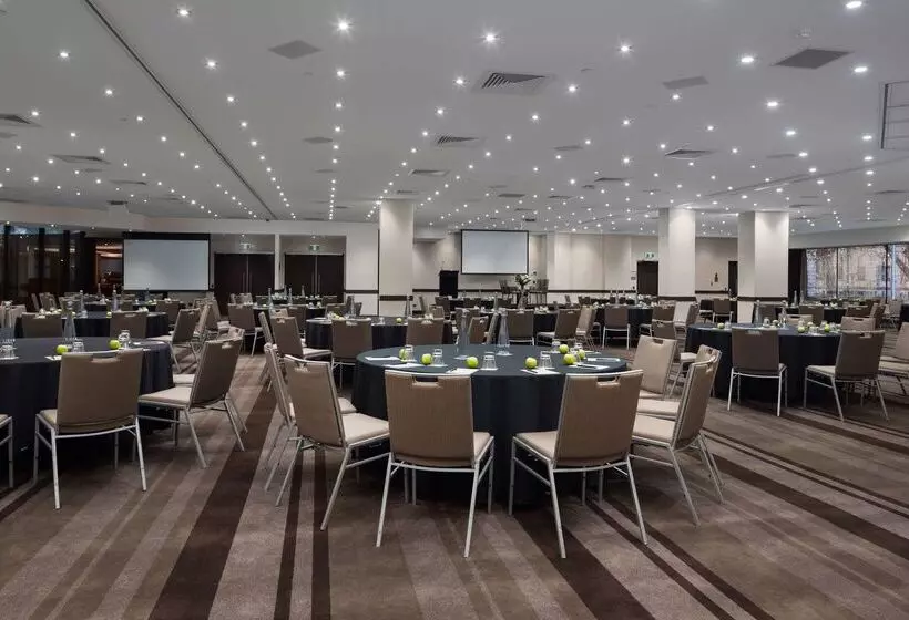 酒店 Rydges World Square