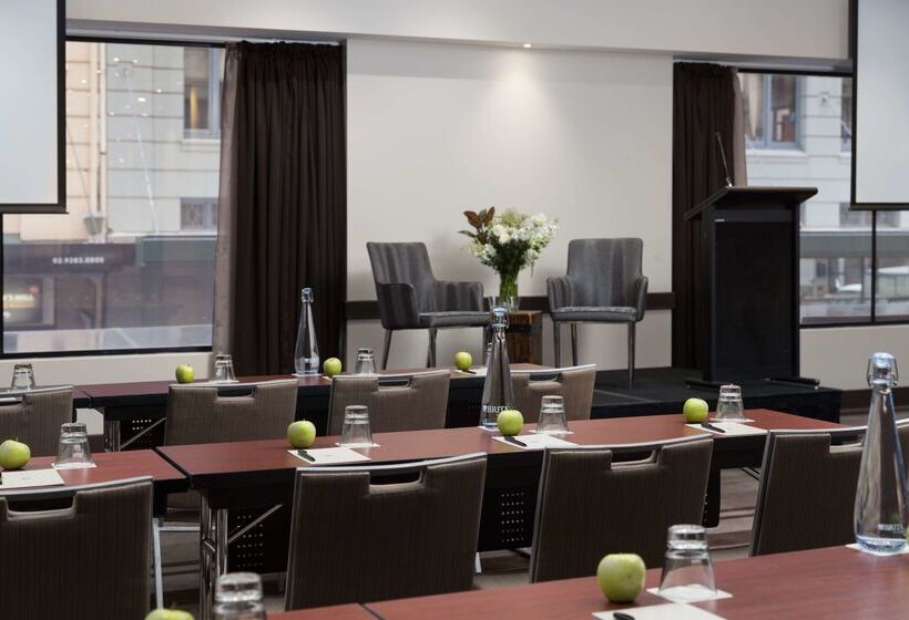 Отель Rydges World Square