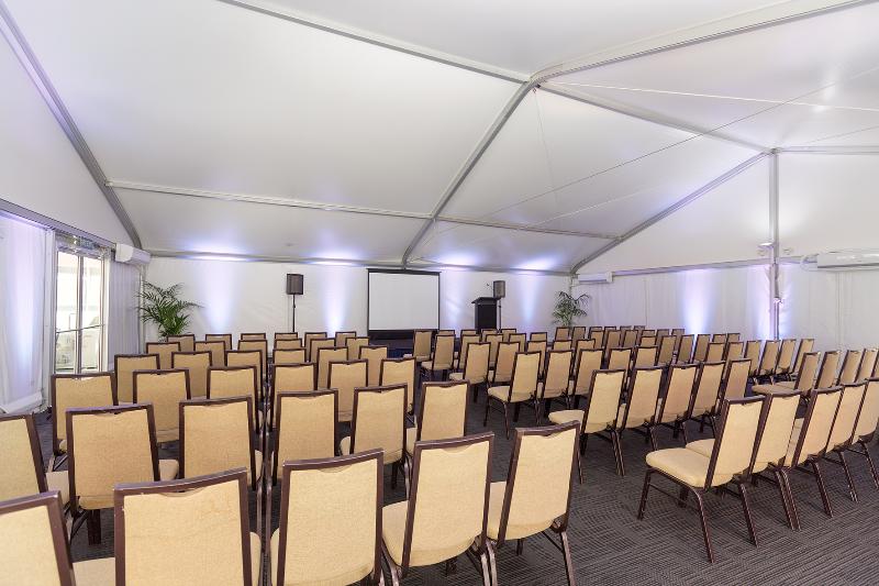 Отель Rydges World Square