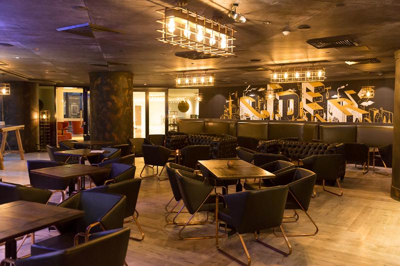 Отель Rydges World Square