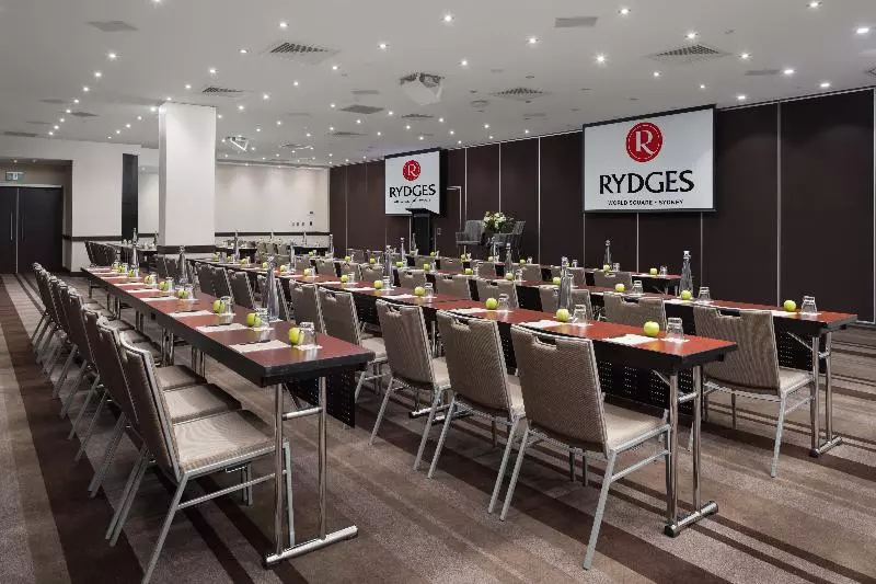 酒店 Rydges World Square