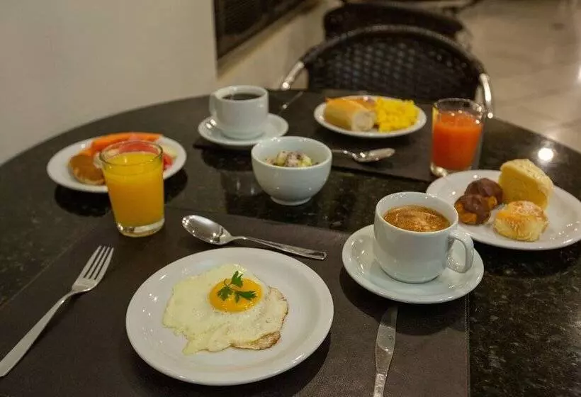 Отель Slaviero Londrina Flat