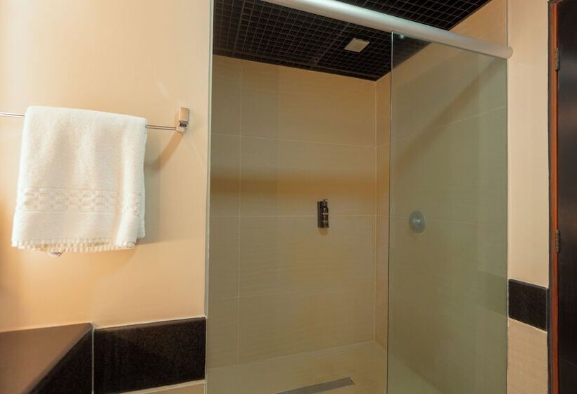 Ritz Lagoa Da Anta Hotel & Spa