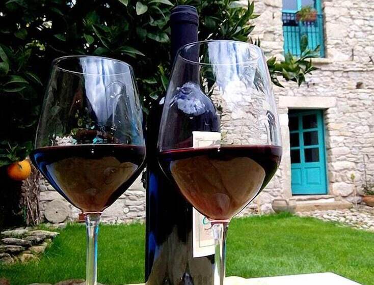 צימר Cortis Antigas