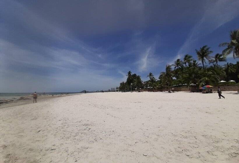 هتل Palada Guest House