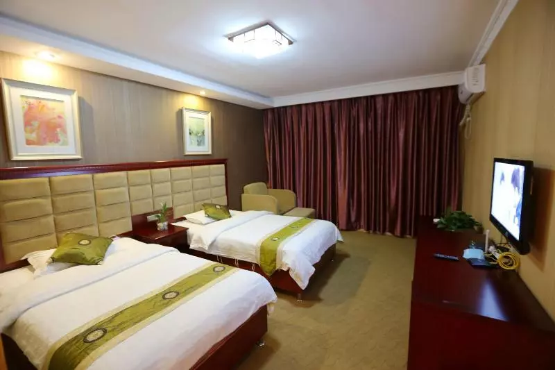 هتل Jiuzhaigou Huajianji Inn