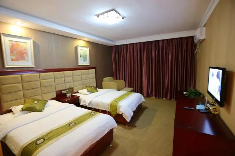 هتل Jiuzhaigou Huajianji Inn