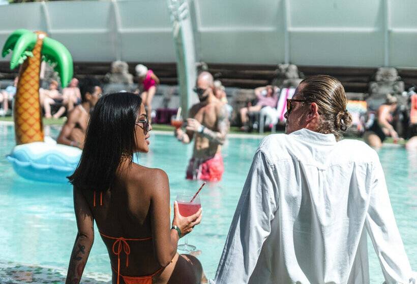 BC Music Resort - Adults Only