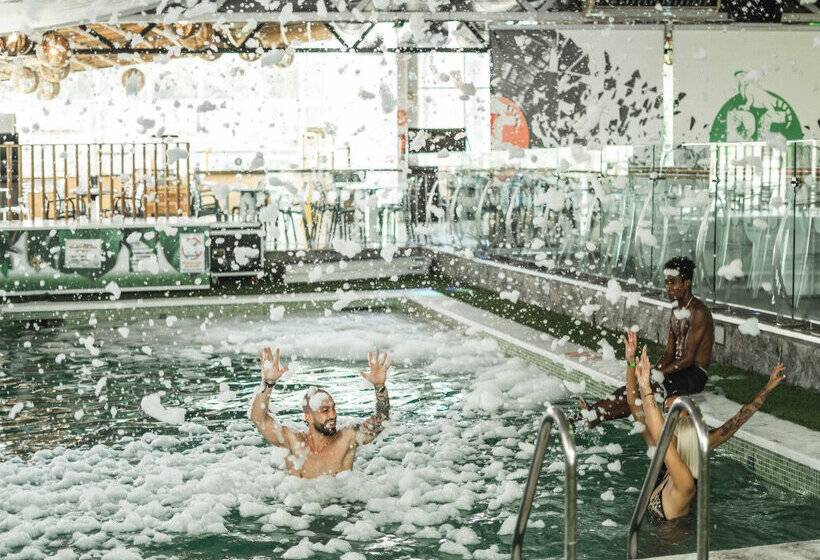 BC Music Resort - Adults Only