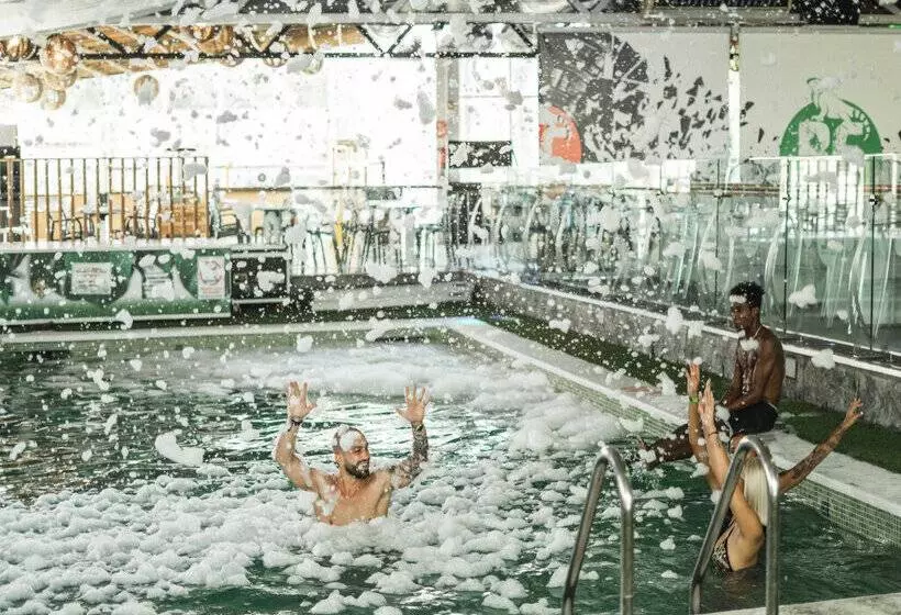 BC Music Resort - Adults Only