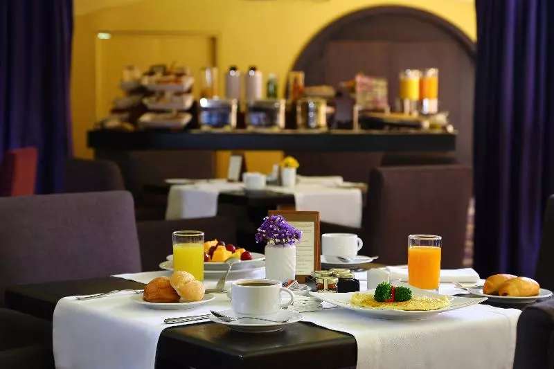 هتل Costa Del Sol Trujillo Centro