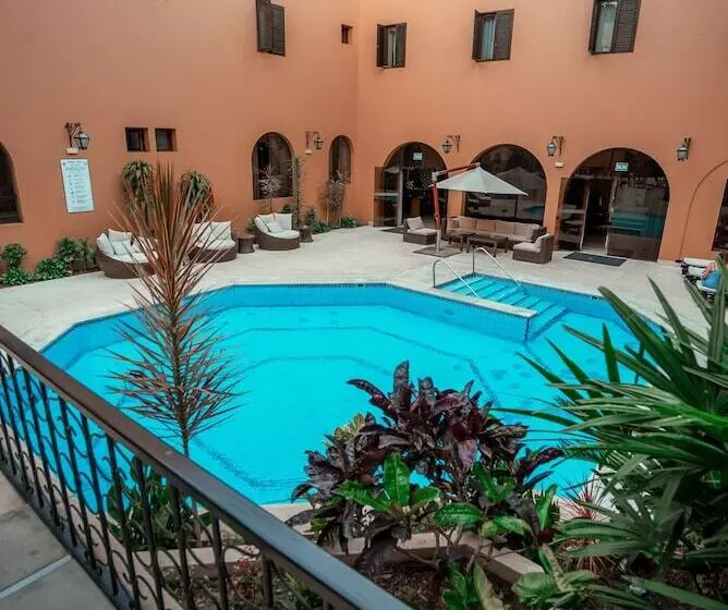 هتل Costa Del Sol Trujillo Centro