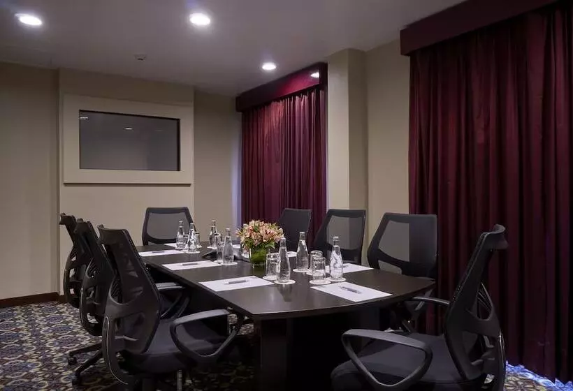 هتل Costa Del Sol Trujillo Centro