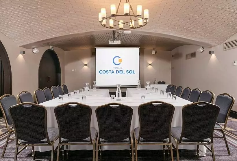 هتل Costa Del Sol Trujillo Centro