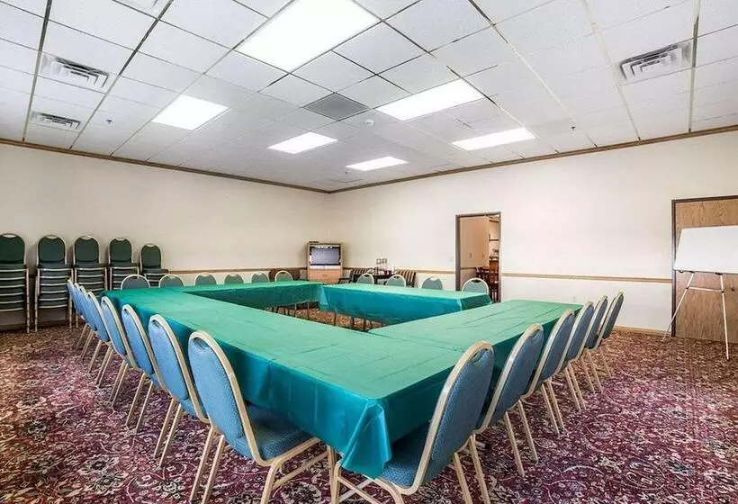 هتل Fairbridge Inn & Suites Glendive