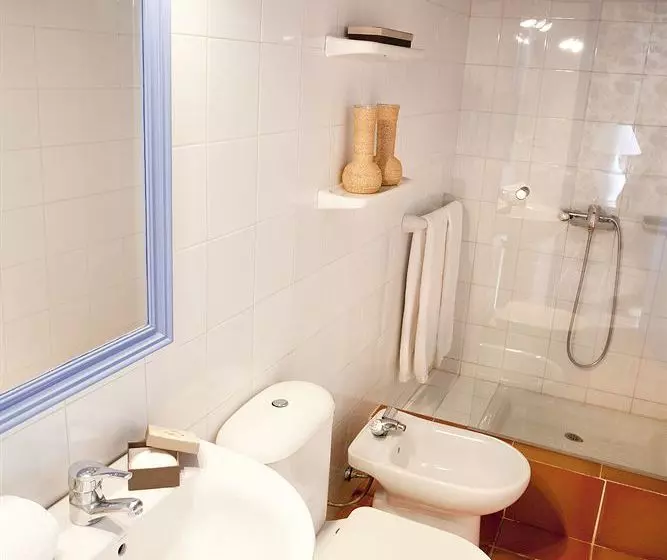 Отель Formentera Mar Bungalows Cas Carabiners