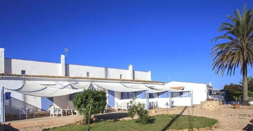Отель Formentera Mar Bungalows Cas Carabiners