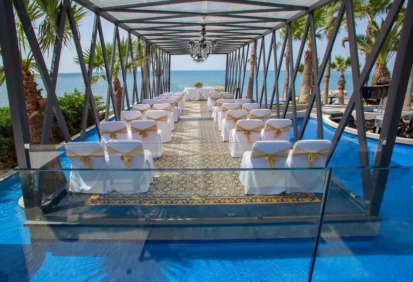 The Grandresort   Limited Edition By Leonardo Hotels