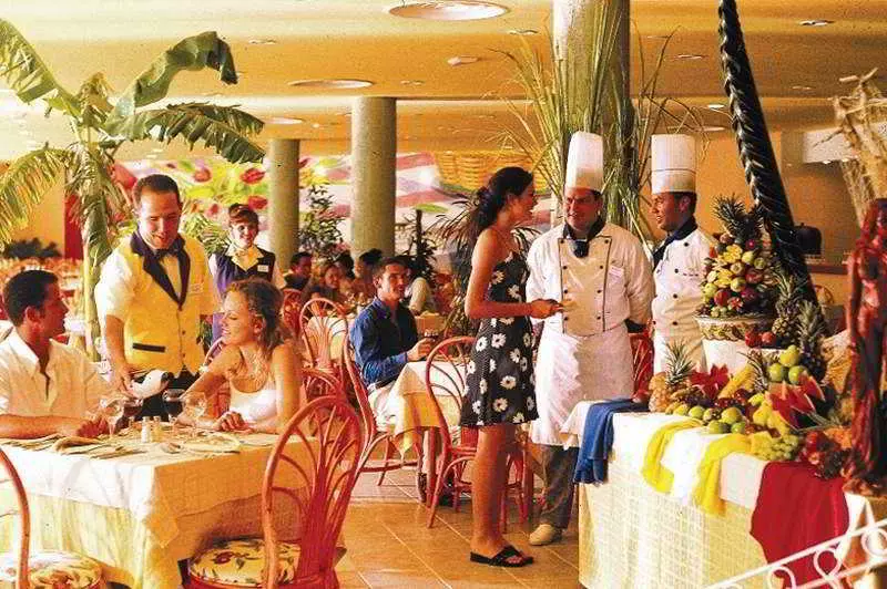 هتل Iberostar Tainos