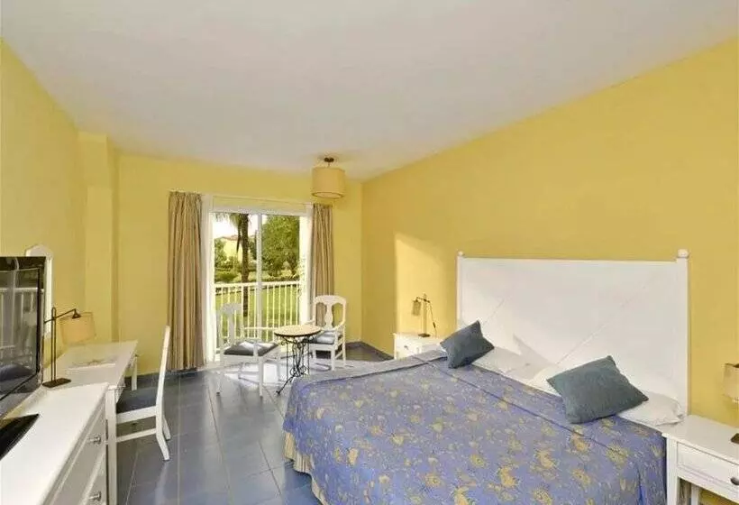 هتل Iberostar Tainos