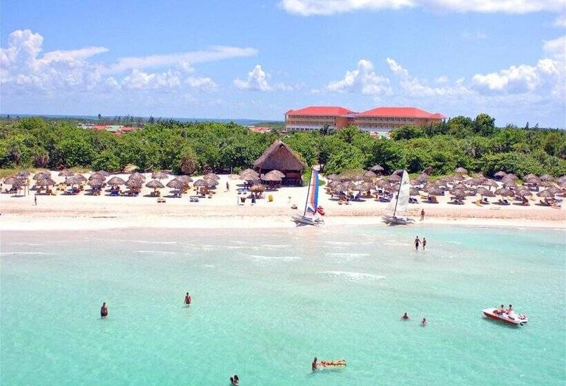 هتل Iberostar Tainos