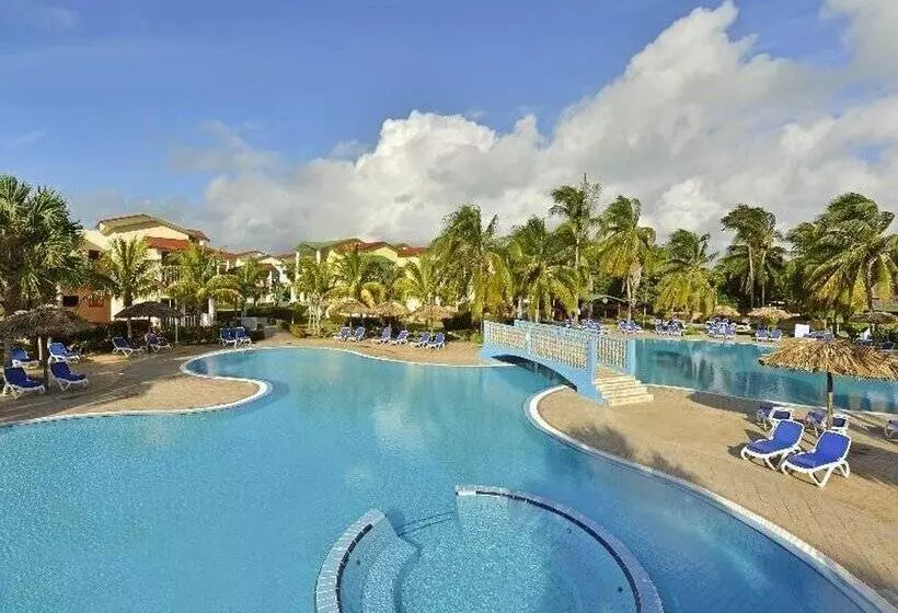 هتل Iberostar Tainos