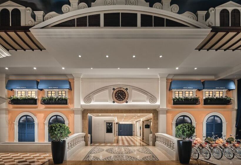 Hotel Indigo Shenzhen Overseas Chinese Town, An Ihg