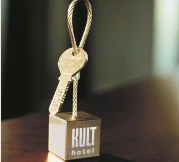 ホテル Kult