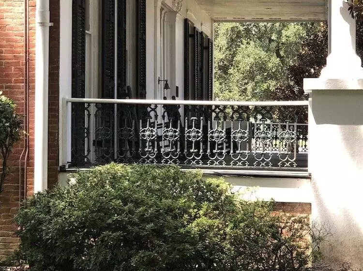 فندق Loyd Hall Plantation