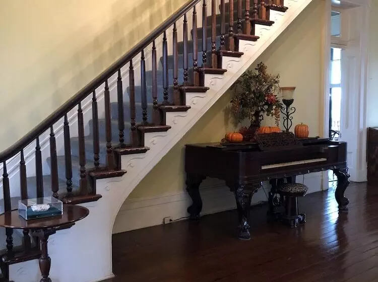 فندق Loyd Hall Plantation