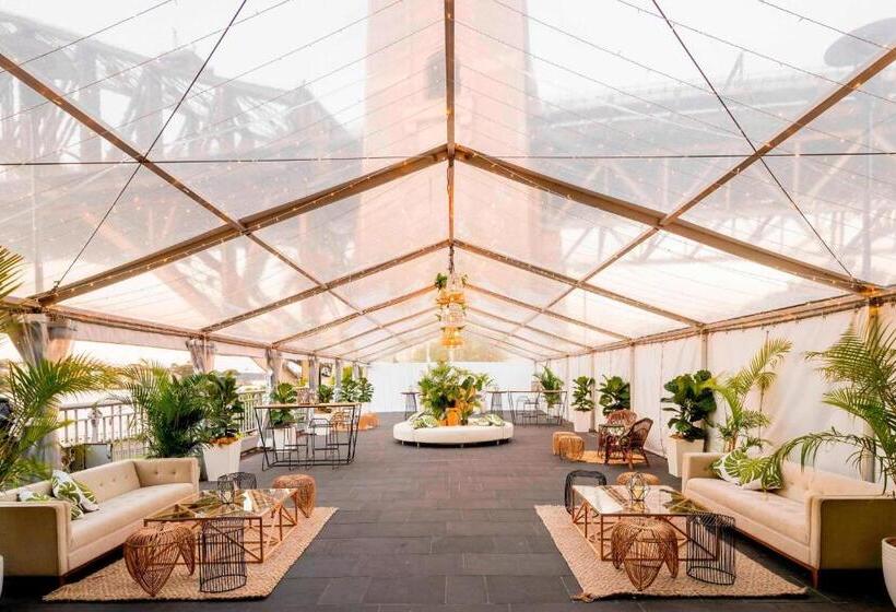 Отель Pier One Sydney Harbour, Autograph Collection