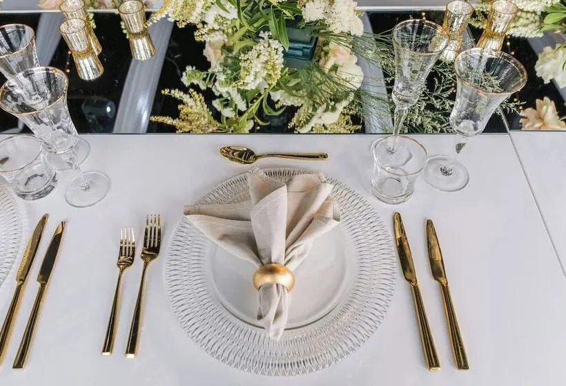 Отель Pier One Sydney Harbour, Autograph Collection