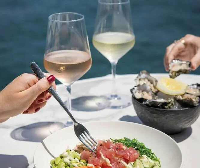 Отель Pier One Sydney Harbour, Autograph Collection