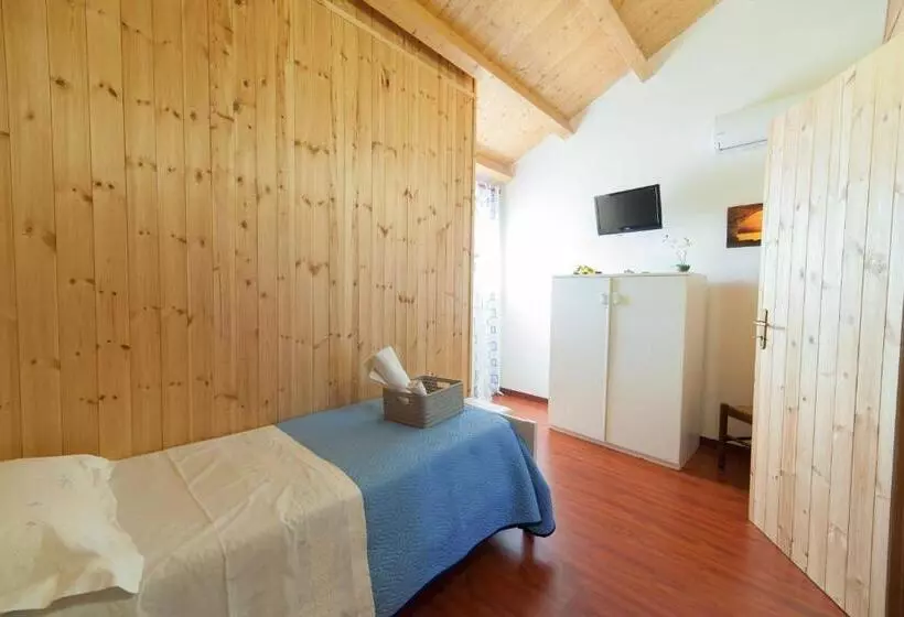 تختخواب و صبحانه Acqua Di Mare