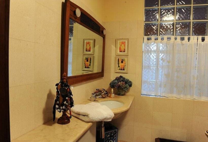 تختخواب و صبحانه Bed &breakfast Portico Rosso